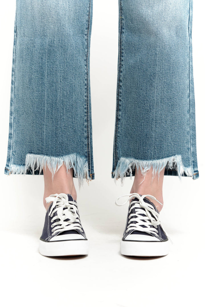 1822 27" ANKLE STRAIGHT LEG JEAN w/ DISTRESSED HEM