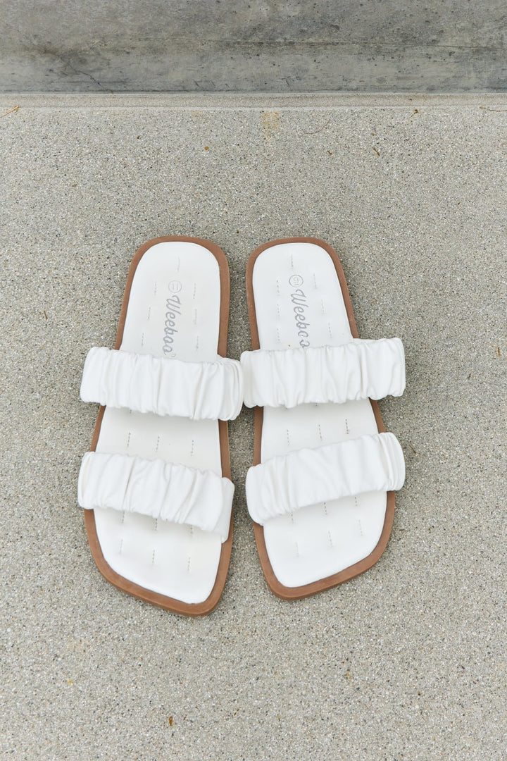 Weeboo Scrunch Sandal in White