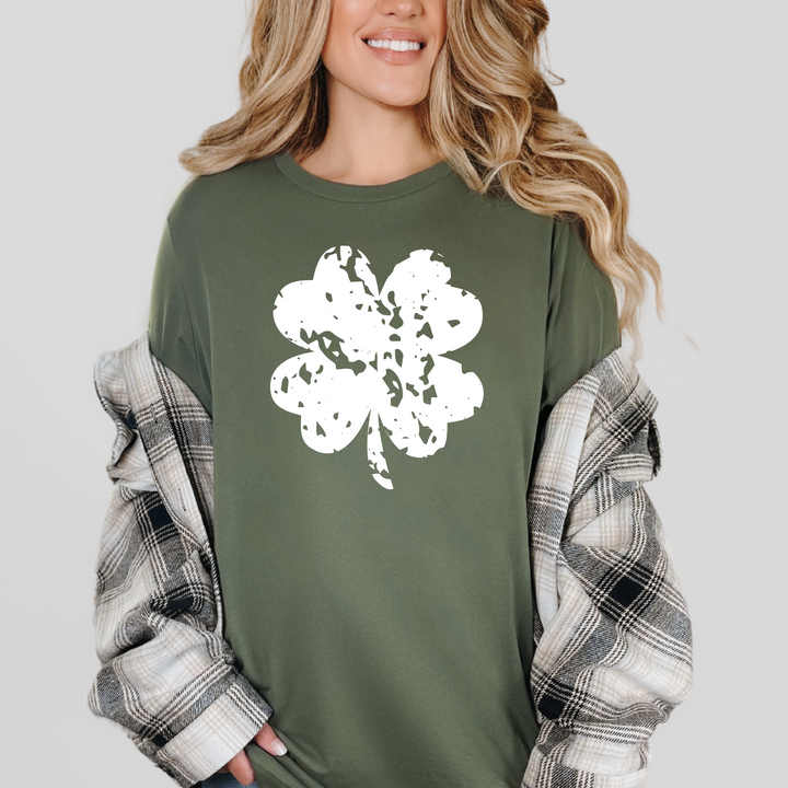 Distressed Clover