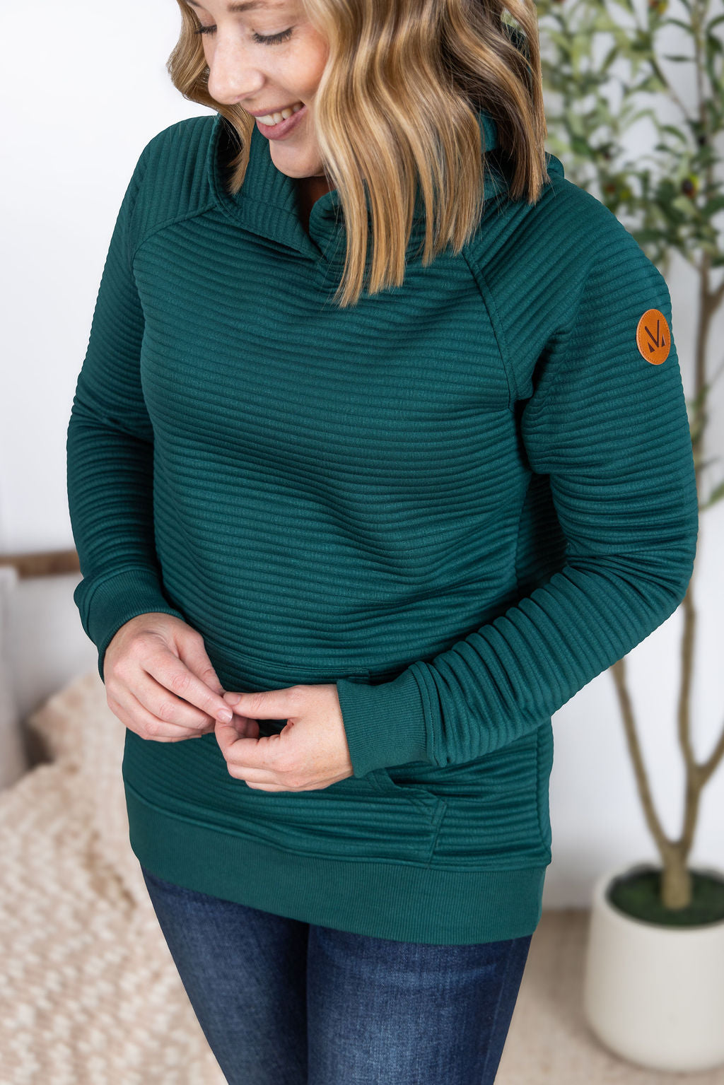 IN STOCK Tatum Textured Pullover Hoodie - Hunter Green