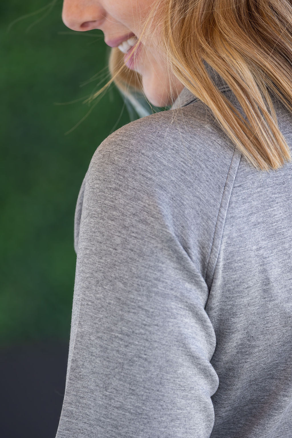 IN STOCK Mia Scuba Halfzip - Grey