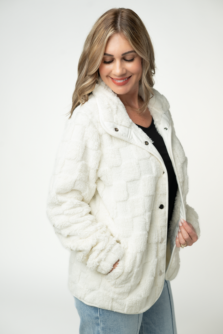 IN STOCK Checkered Snap Sherpa - Ivory