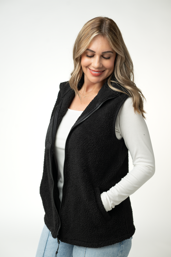 IN STOCK Sherpa Vest - Black