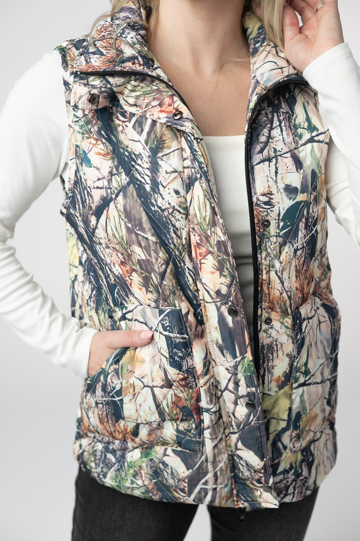 IN STOCK Remy Zip Up Vest - Dark Camo