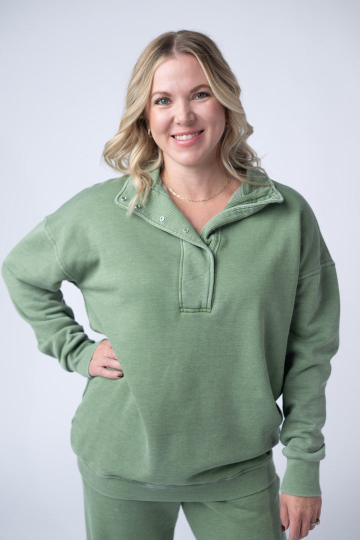 IN STOCK Jesse Vintage Wash Snap Pullover - Olive