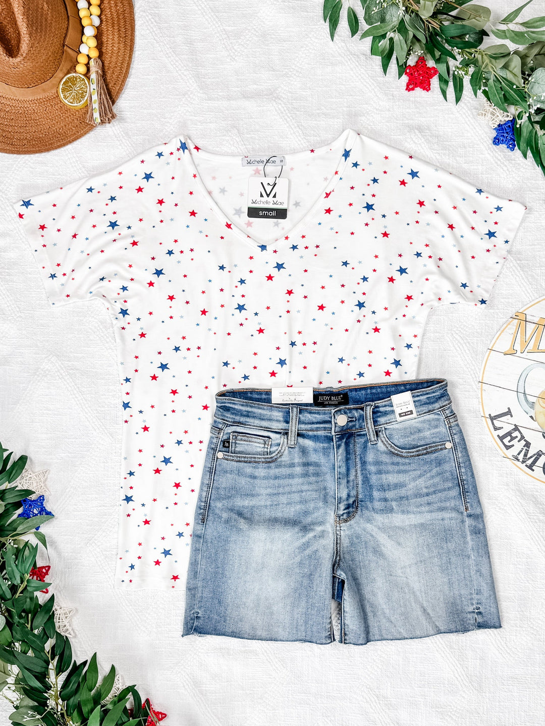 IN STOCK Chloe Cozy Tee - White Liberty Stars