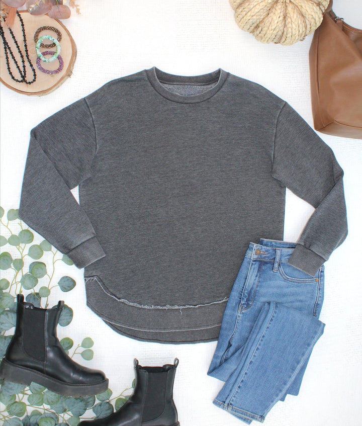 IN STOCK Vintage Wash Pullover - Black
