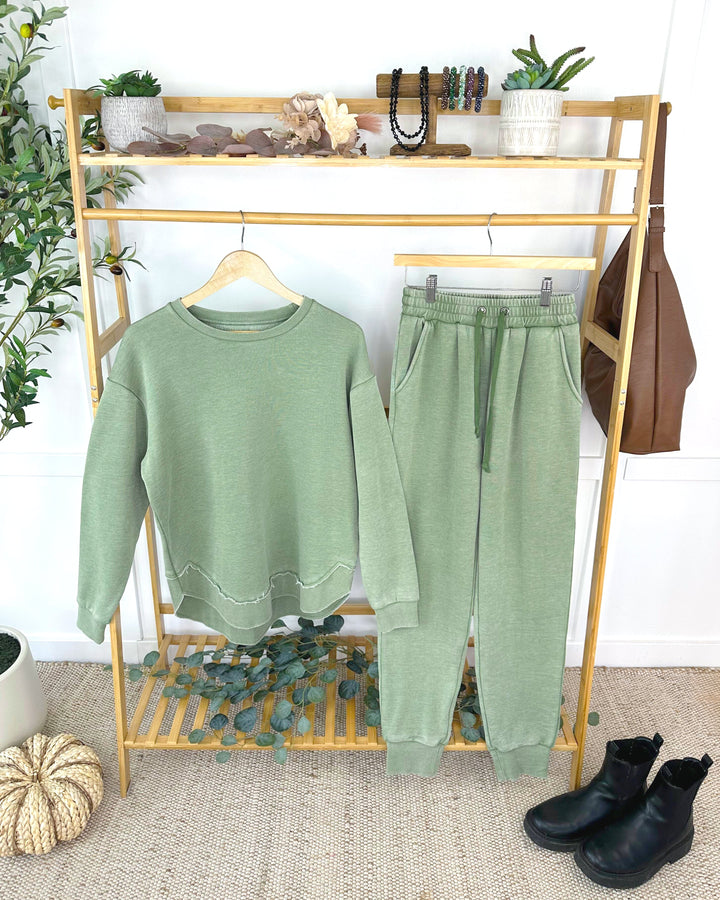IN STOCK Vintage Wash Pullover - Olive