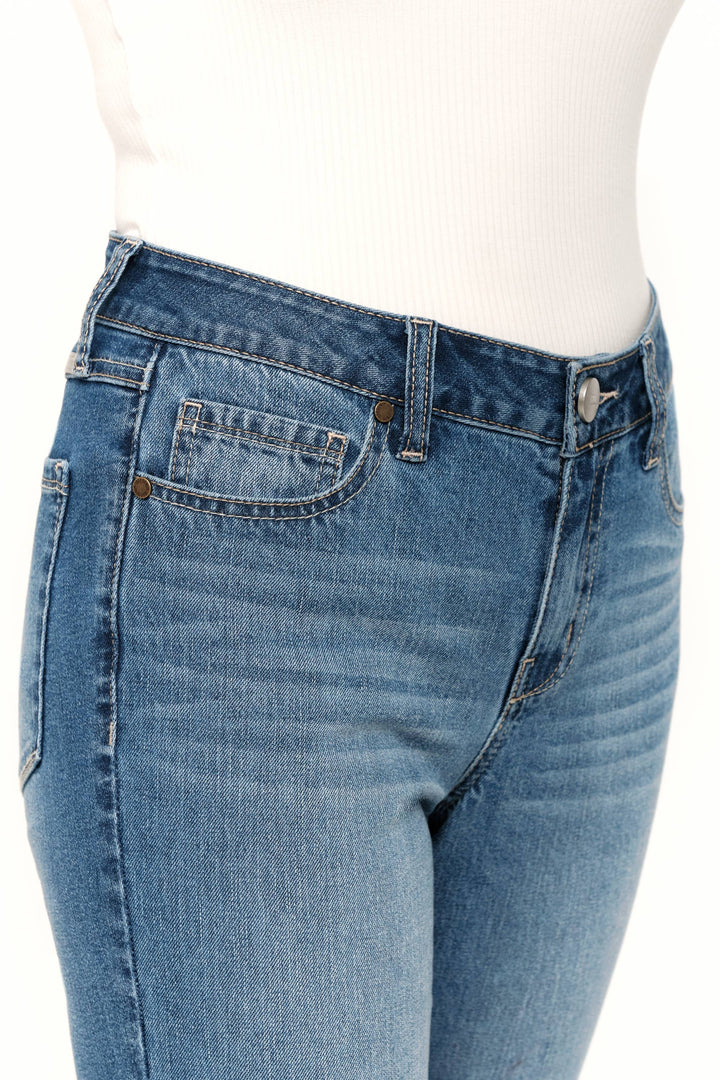 28" Mid-Rise Slim Straight Jean w/ Triple Fray hem in Lila