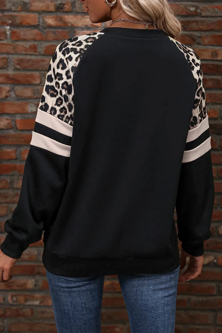 Leopard Round Neck Long Sleeve Sweatshirt